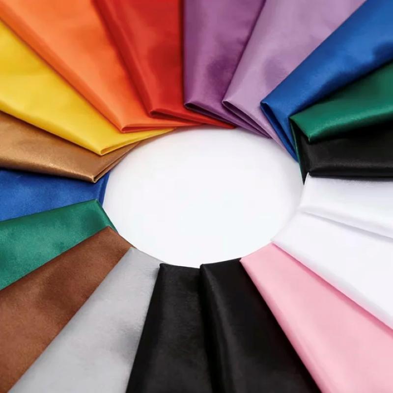 Tissu satiné lisse de qualité  - Home Textiles Premium avis et prix